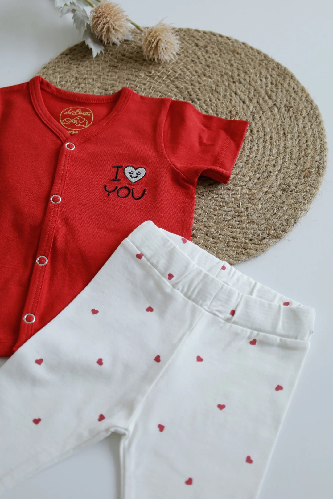 Love-Bug-KidsT-Shirt-and-Pant-Set