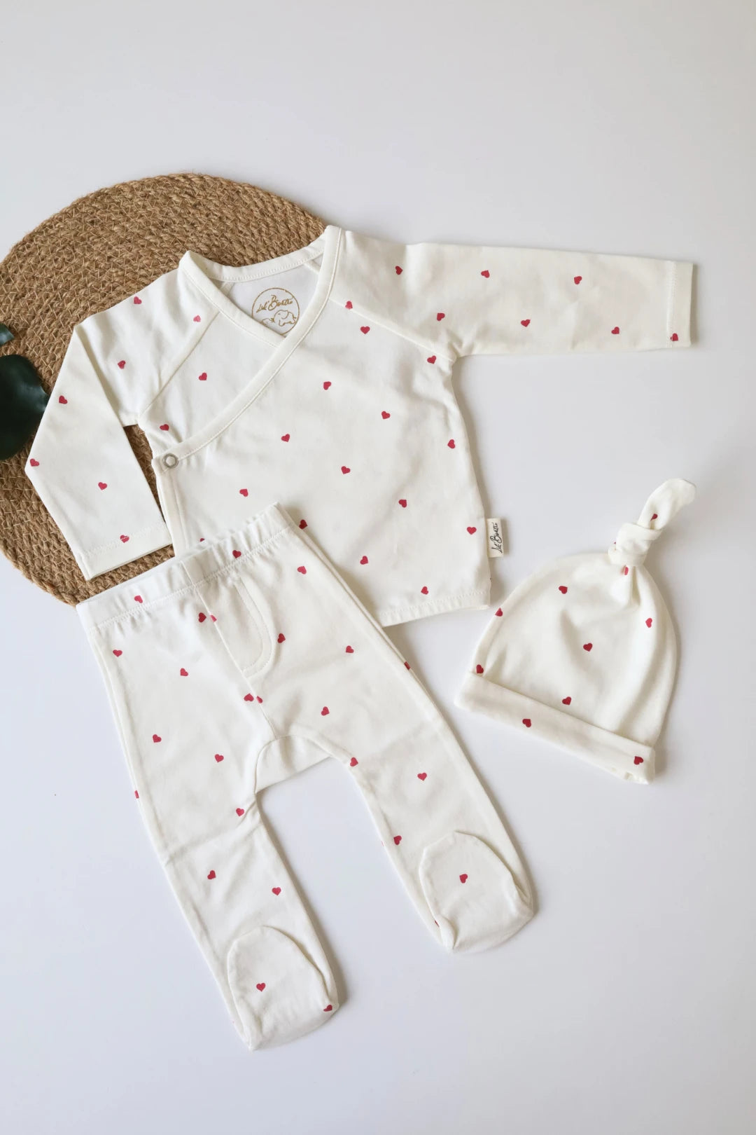 Love-Newborn-Clothes-Set