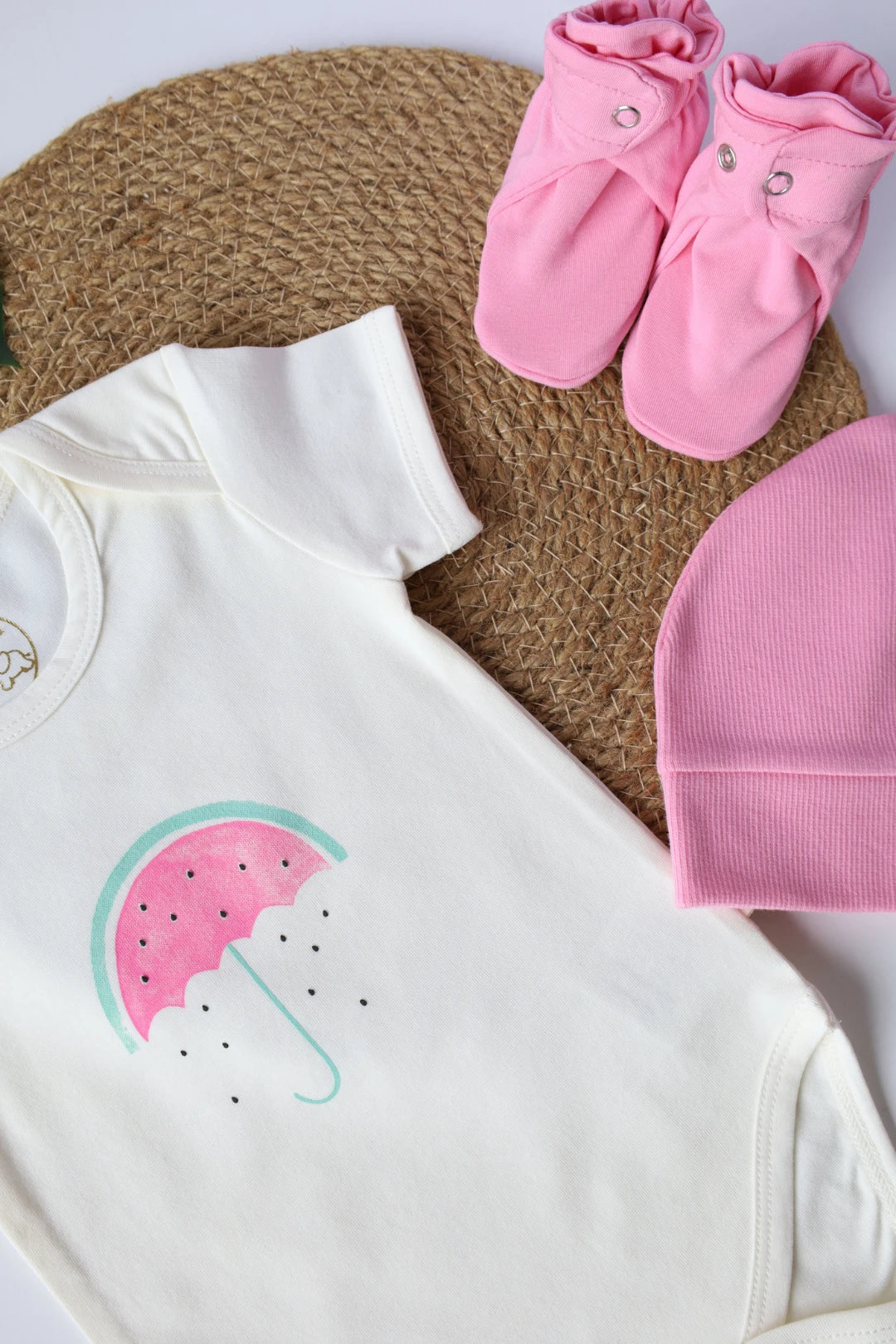 Magic-Melon-Bundle-Newborn-Essentials-Gift-Combo