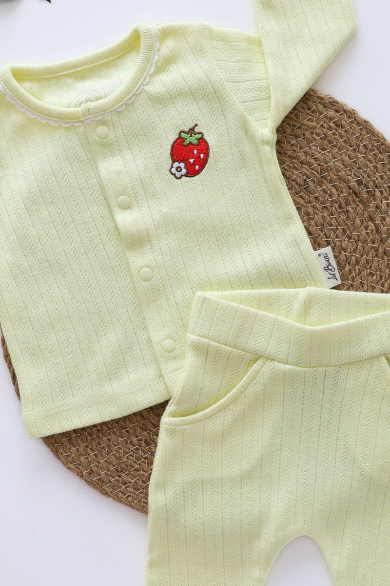 Meadow-Berry-Newborn-Clothes-Set