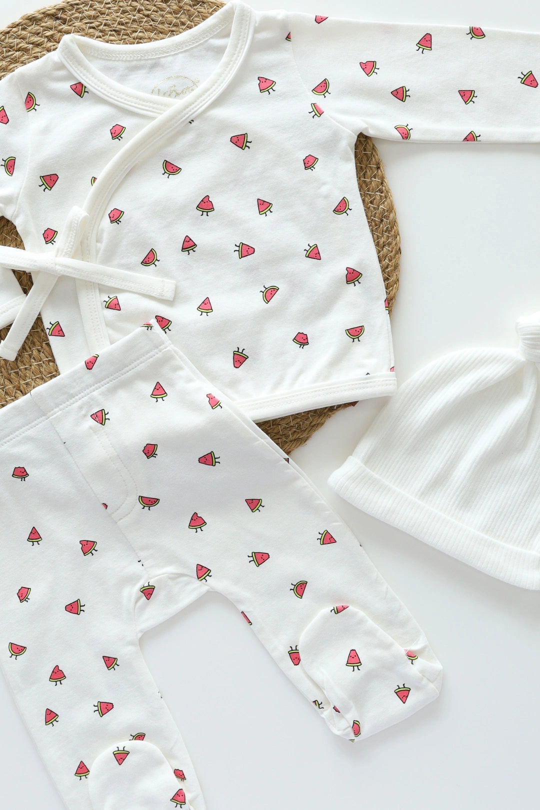 Melpie-Picnic-Newborn-Clothes-Set
