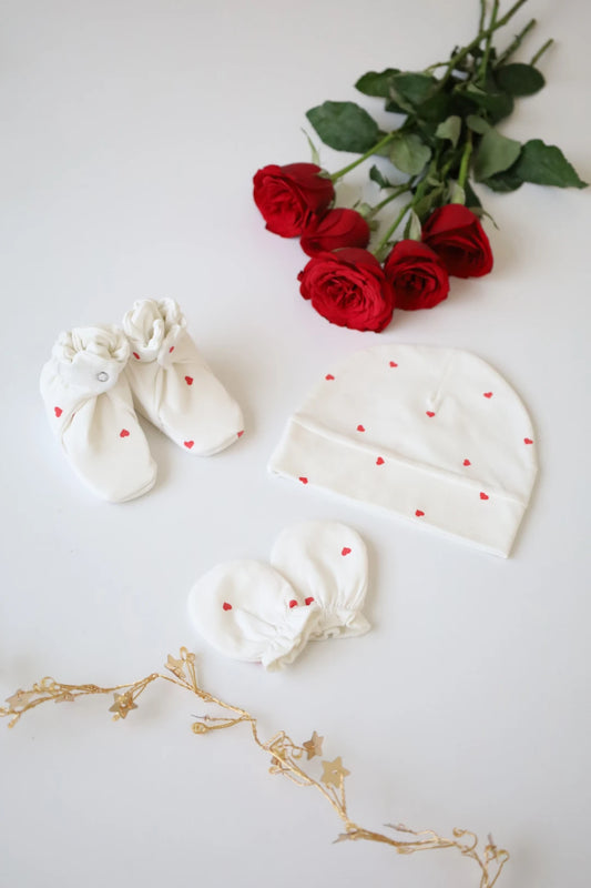 Newborn-Baby-Cap-Mittens-Booties-Set-Love-Trio