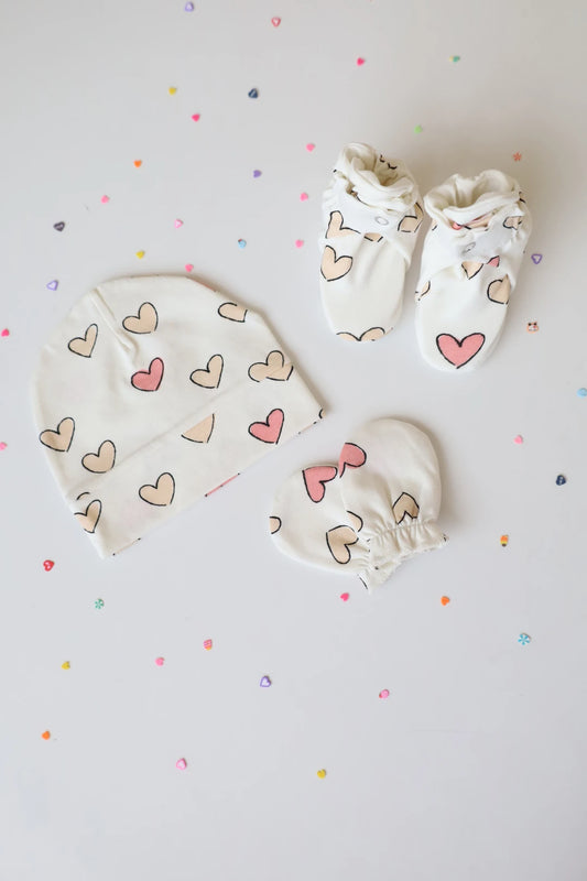 Newborn-Baby-Cap-Mittens-Booties-Set-Trio-Rosy