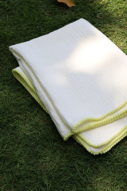 Newborn-Baby-Towel-Crinkled-Cotton-Blankets-Yellow