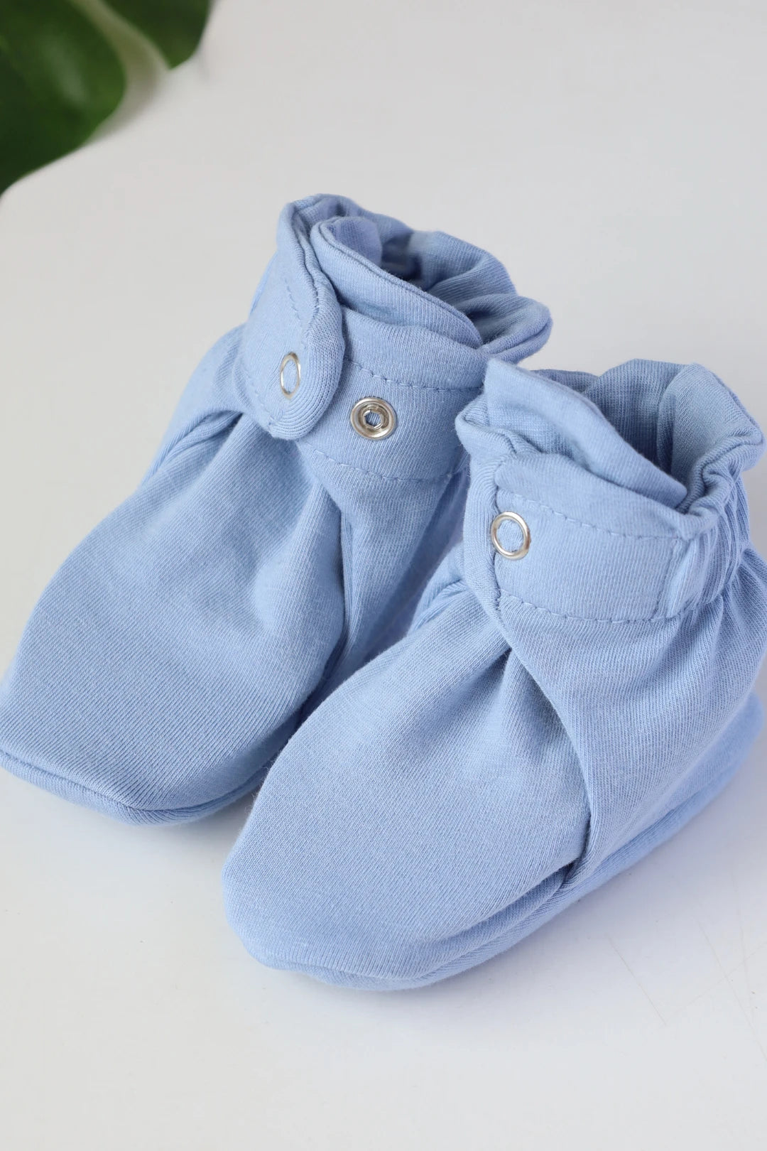 Ocean-Wink-Baby-Booties