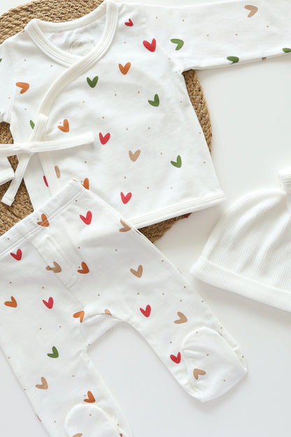 Peekaboo-Heart-Newborn-Clothes-Set