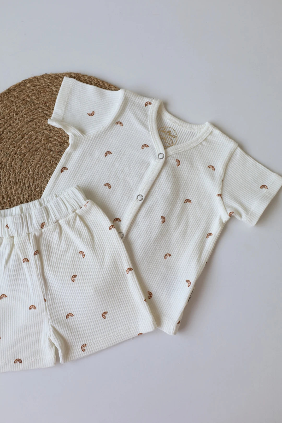 Rainbow-Newborn Jabla and Shorts