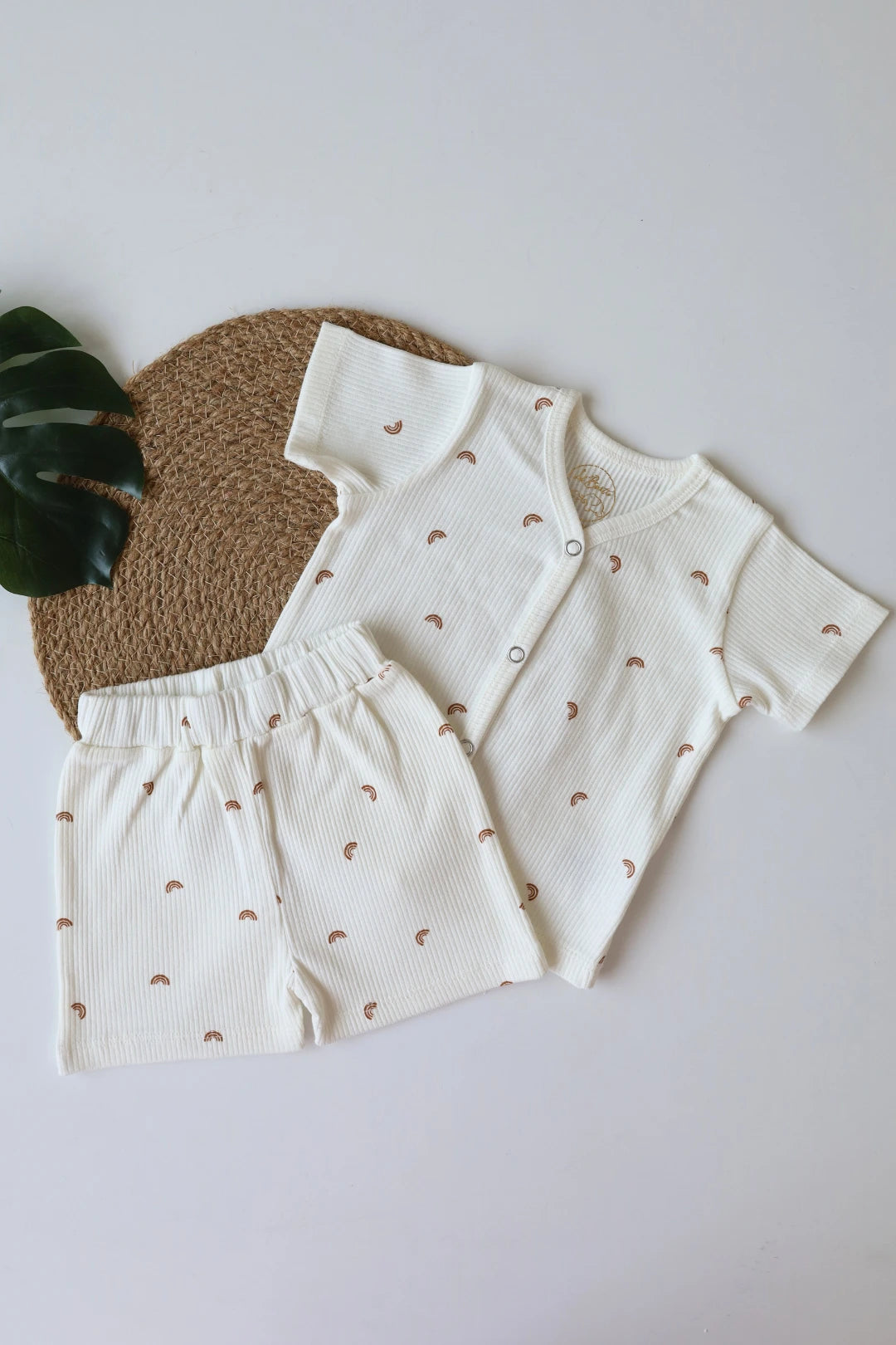 Rainbow-Newborn Jabla and Shorts