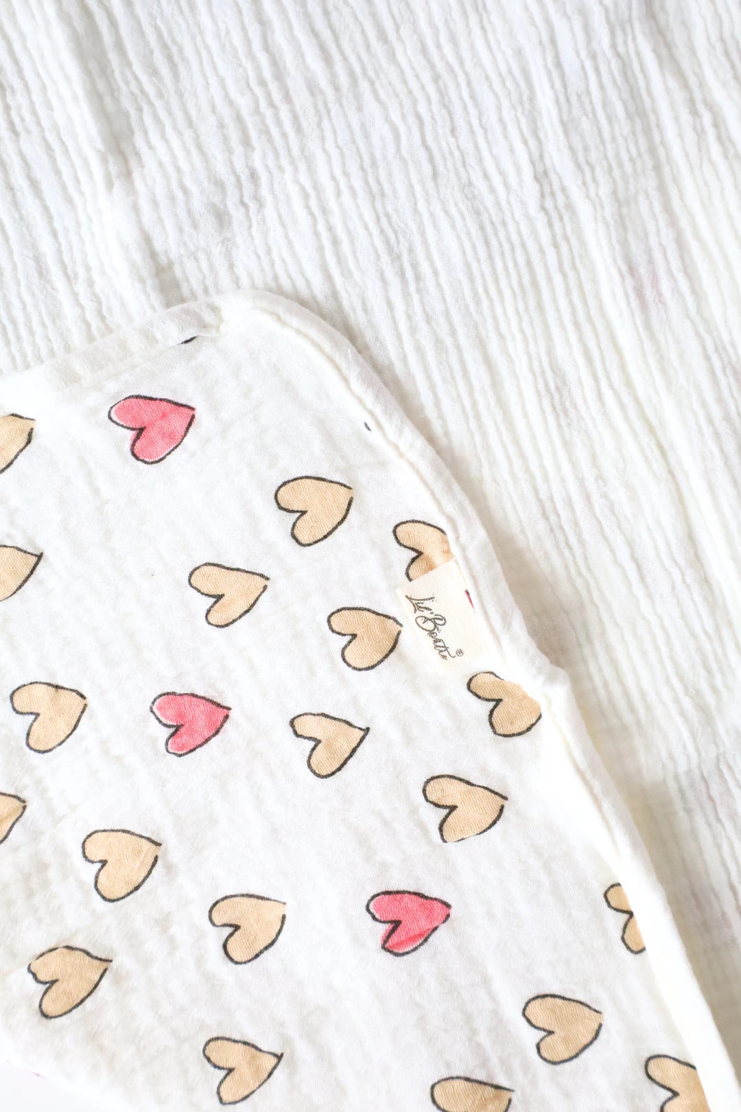 Rosy_Muslin-Hooded-Baby-Towel