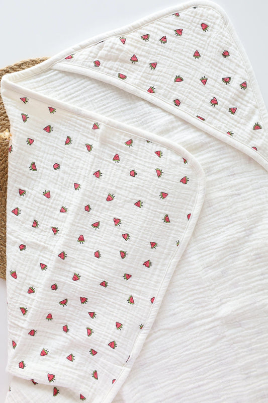 Scarlet-Drops-Muslin-Hooded-Baby-Towel