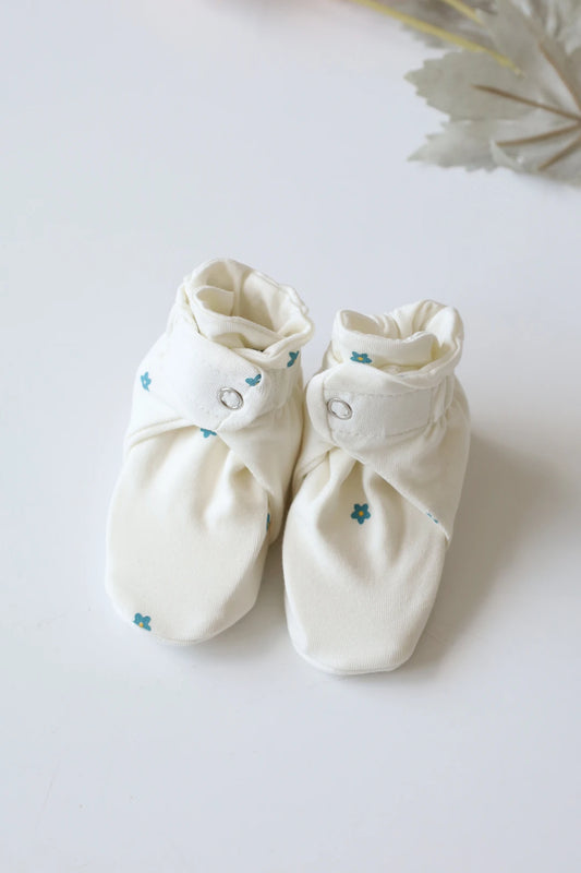 Snug-24-Newborn-Baby-Booties-and-Socks