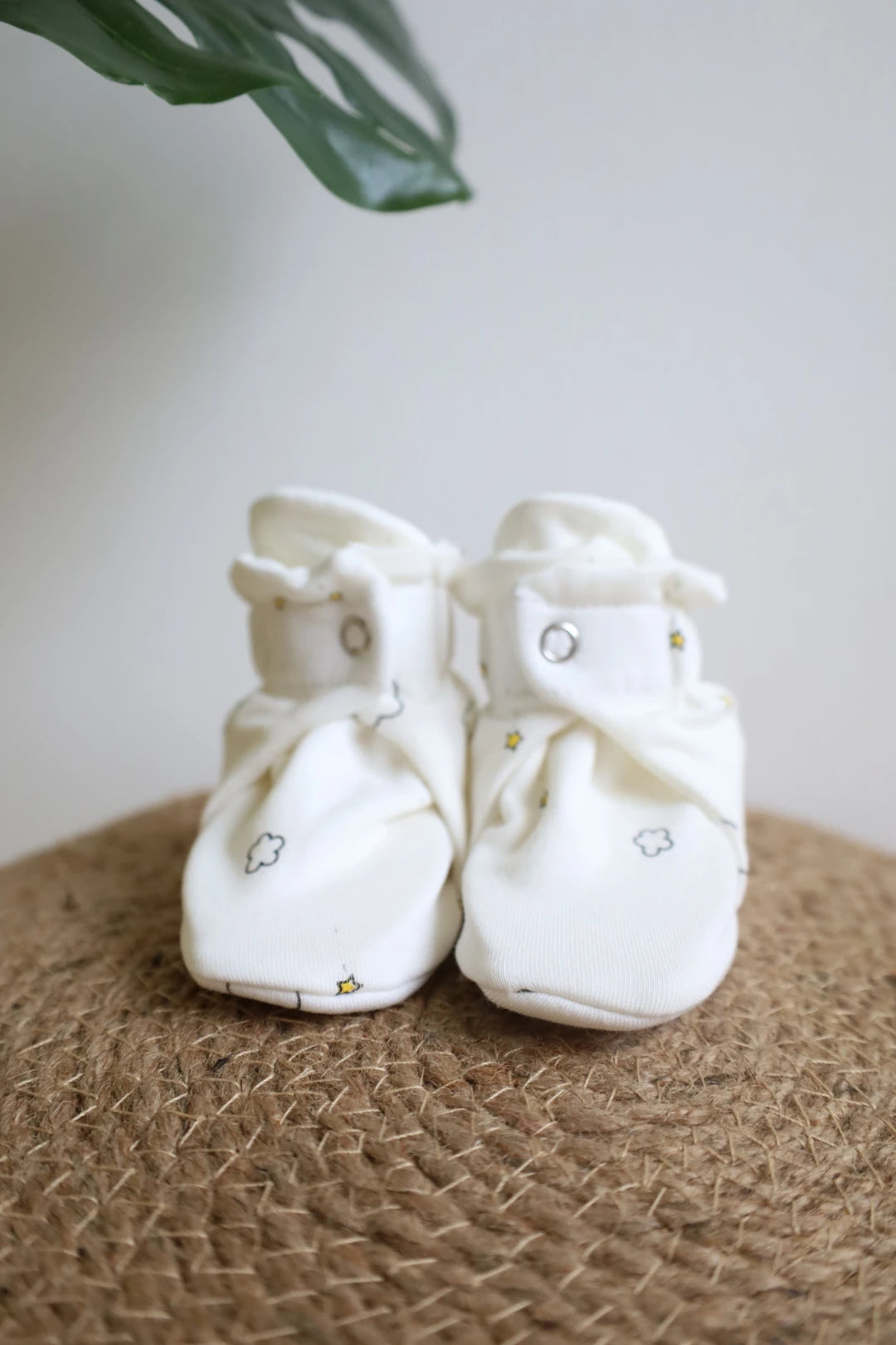 Snug-4-Newborn-Baby-Booties-and-Socks