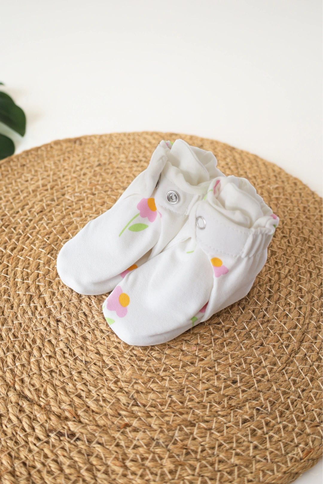 Snug'44-Baby Booties