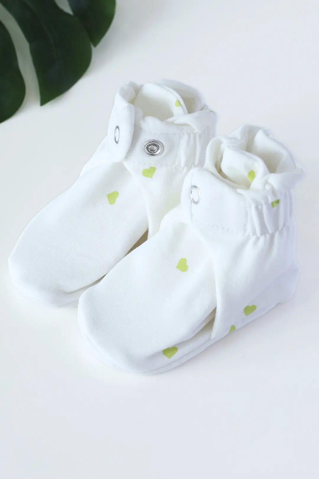 Snug-67-Baby-Booties
