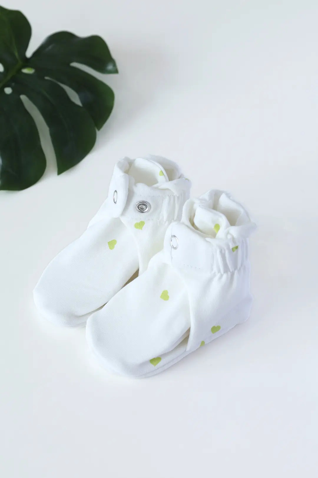 Snug-67-Baby-Booties