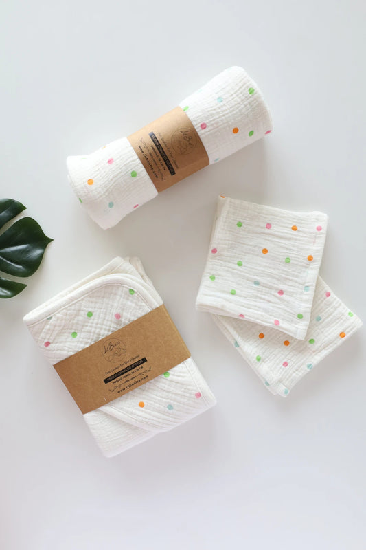 Snuggle-Set-11-Combo-of-Muslin-Baby-Swaddle-Hooded-Towel-Wipes-2