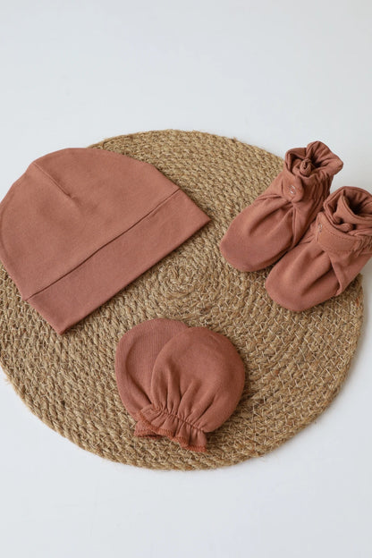 Trio Cocoa-Cap, Mitten and Bootie