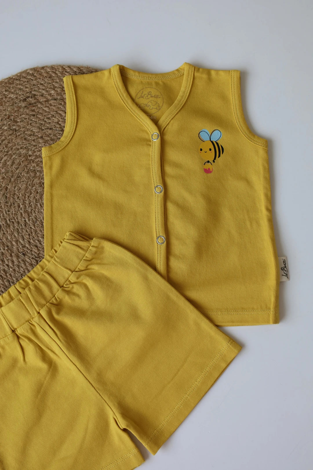 Yellow-Bee-Newborn-Jabla-and-Shorts
