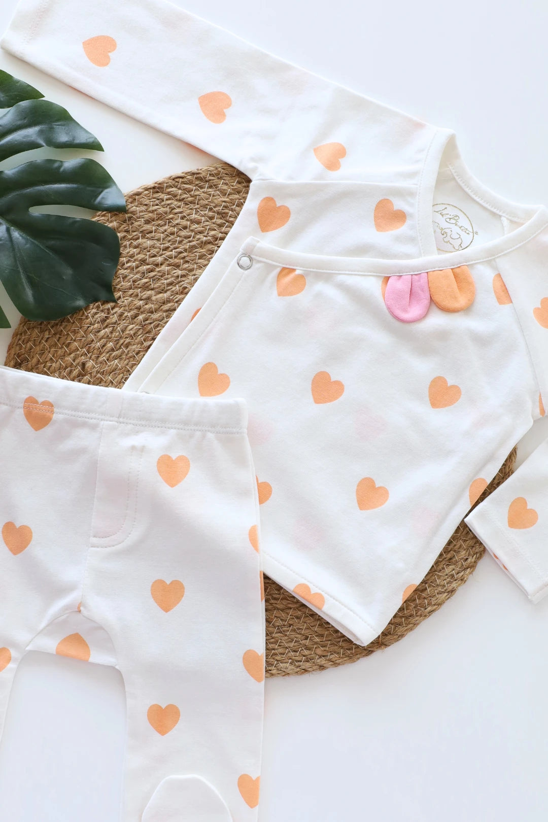 Yunel-Heart-Newborn-Clothes-Set
