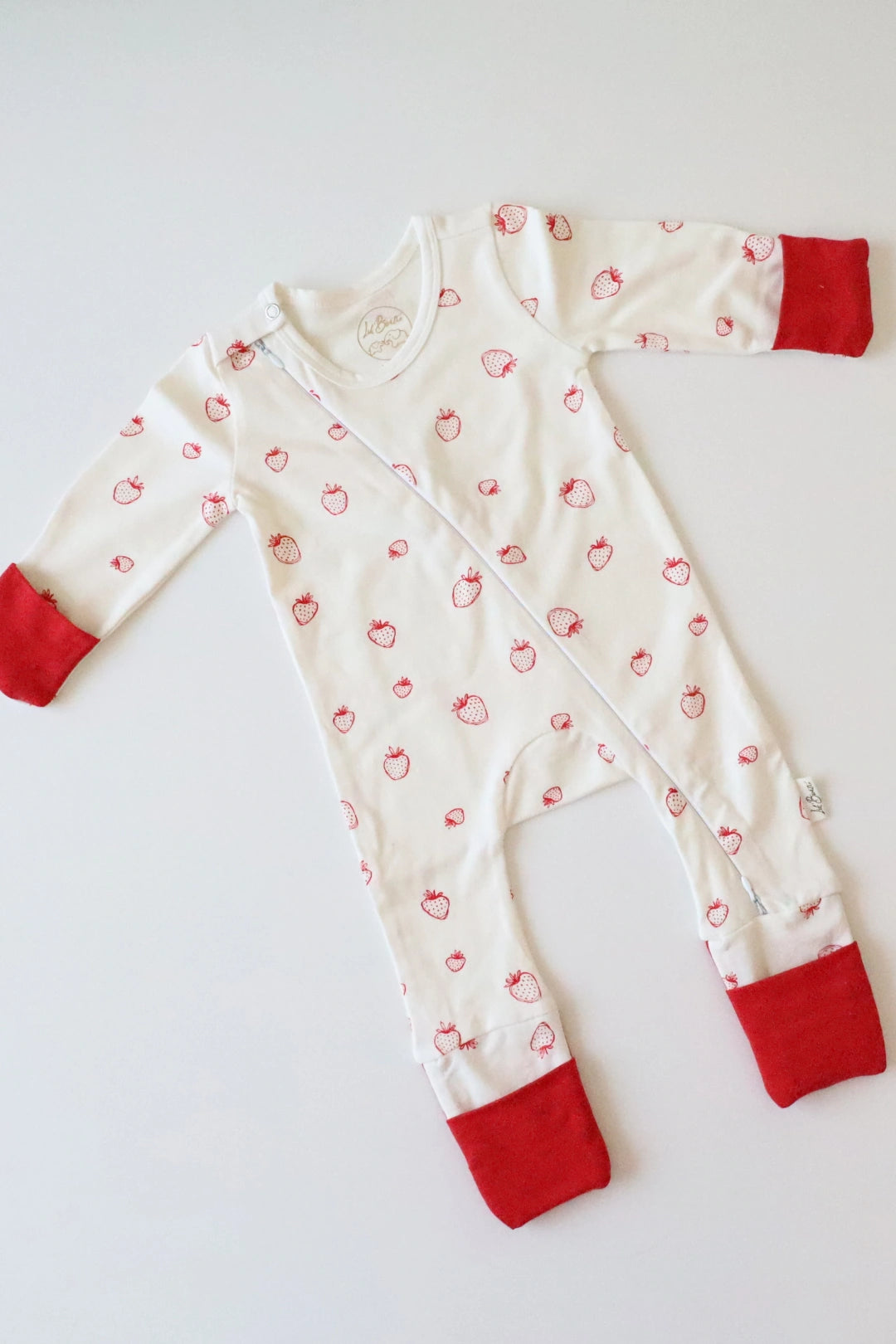 babysleepwear-berrysuit-2