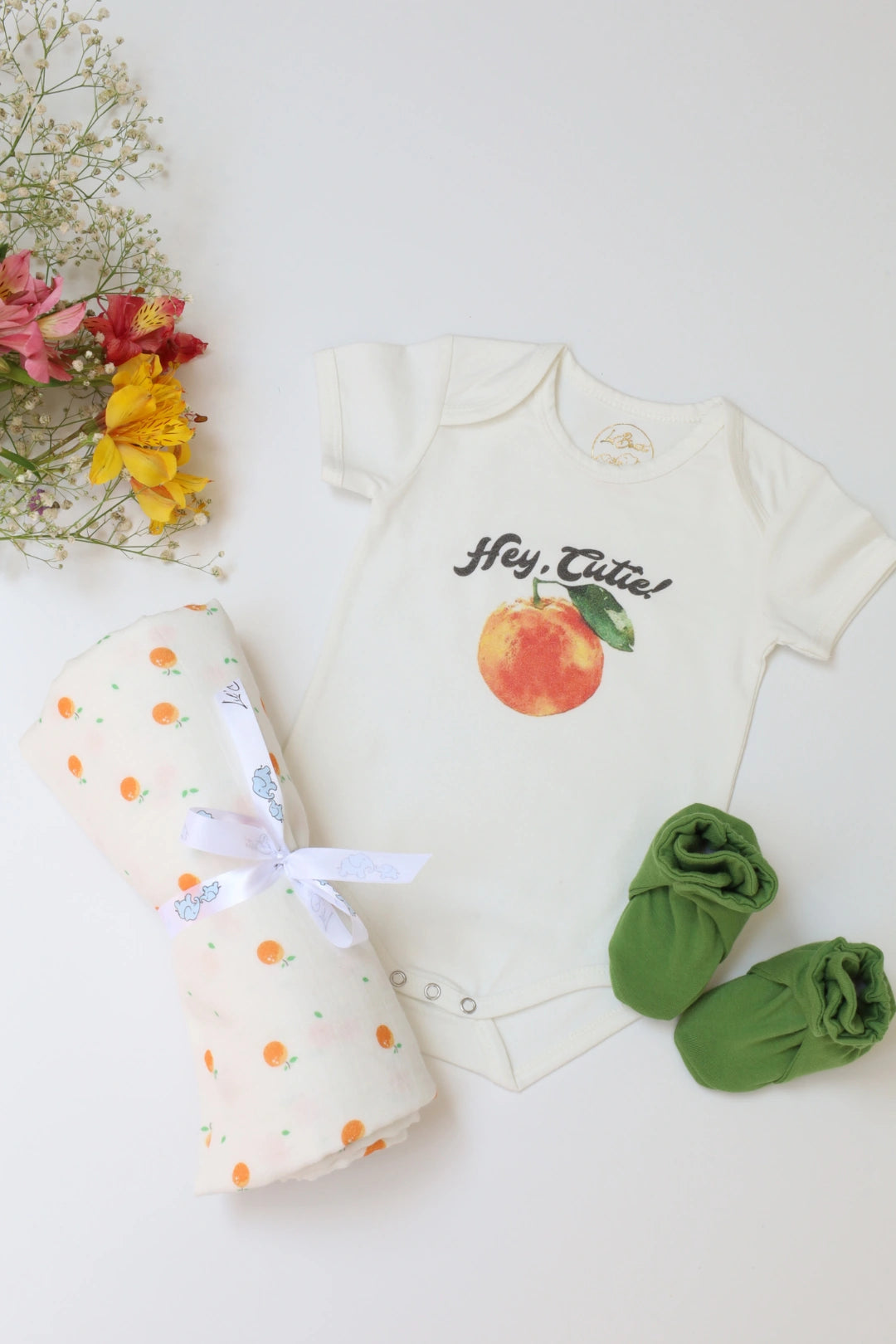 newbornbabygiftset-orangecombo-1